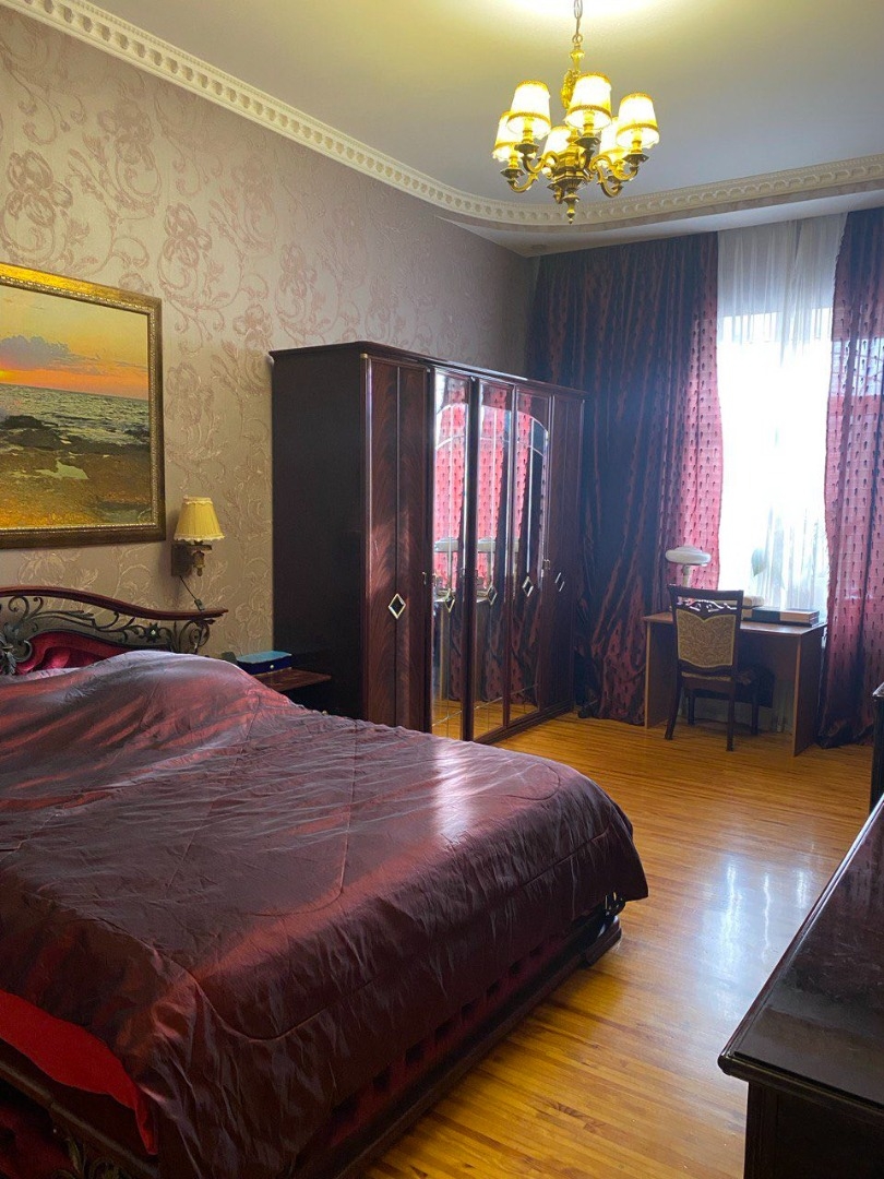 продажа многокомнатной квартиры номер A-174573 в Приморском районе, фото номер 6